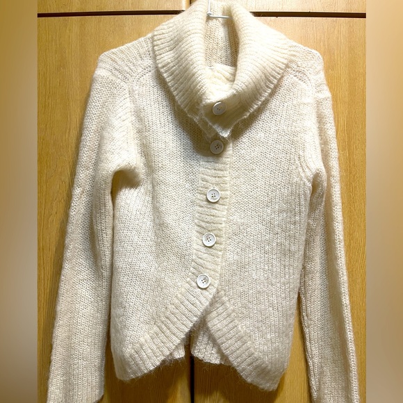 Sweater - Picture 1 of 7